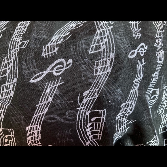 Musical Scarf - Picture 2 of 2